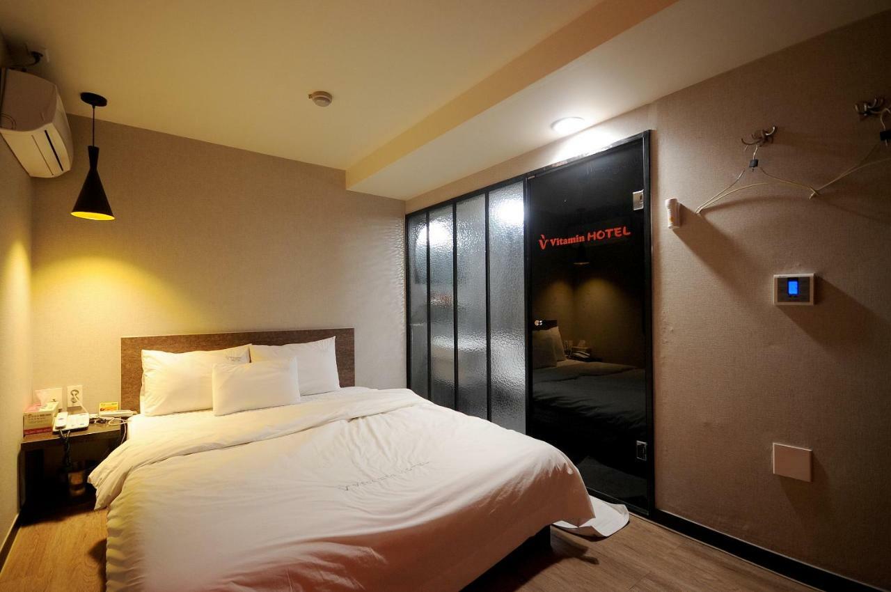 Vitamin Hotel Busan Exterior foto